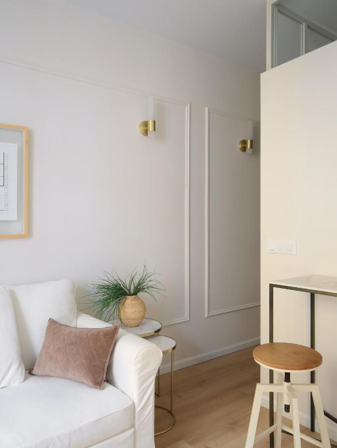 Staylish Studio Apartment In Malasana Madrid Exterior photo